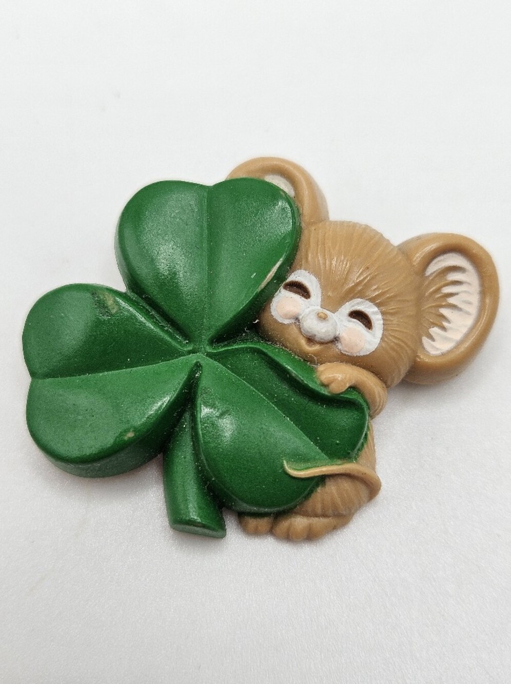 VINTAGE Hallmark 1983 St Patricks Day Brooch Pin Mouse 3 Leaf Clover Irish Luck